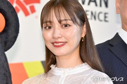 内田理央、沖縄旅行で美ボディ輝く水着姿披露「眩しすぎる」「シルエットまで美しい」と反響 画像