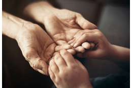 おもちゃを壊して泣く孫。「どうしたの？」70代祖母の“優しい伝え方”とは 画像