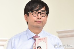 「ラヴィット！」人気芸人、“韓流スター風” 赤髪ビジュアル公開「一瞬誰かと」「ダンディーでかっこいい」と話題 画像