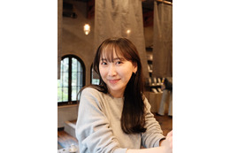 元AKB48仁藤萌乃、結婚発表 夫との密着ショット＆ウエディングドレス姿公開「一緒にいると安心できる大切な存在」 画像