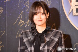 山本彩、クロップド丈の半袖姿で美ウエストちらり「スタイル抜群」「おしゃれ」と反響