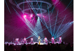 幾田りら、3年ぶりのソロツアー『幾田りら LIVE TOUR 2026 “Laugh”』開幕｜ソウル公演では豪華ゲストが登場