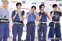 EVNNE、5人体制初の「KCON」出演 ステージで意識している部分は？【KCON JAPAN 2026／レッドカーペット】