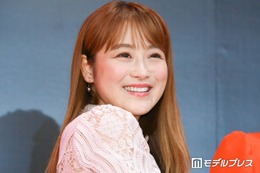 鈴木奈々、ミニスカ×ニーハイでほっそり美脚披露 ゴルフウェア姿に「破壊力バツグン」「健康的で素敵」の声