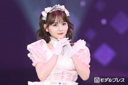 札幌出身・佐藤ノア、地元凱旋ランウェイ アイドル風ミニドレスで美スタイル披露【サツコレ2026S/S】