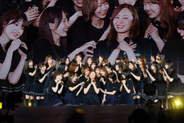 乃木坂46、6期生が梅澤美波からの言葉に涙浮かべる「すごく重たいものを背負わせてしまった」【14thバスラ DAY2】
