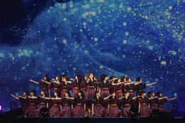 乃木坂46梅澤美波、卒業した同期・久保史緒里＆山下美月Wセンター楽曲で中心に立つ「涙腺崩壊」「エモい」と反響続々【14thバスラ DAY2】