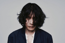 米津玄師、新曲「夜鷹」が映画『キングダム 魂の決戦』主題歌に決定。最新予告映像に絶賛の声