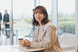 長濱ねる、“笑顔”と“涙”の対照的な表情披露 中島健人主演映画「ラブ≠コメディ」場面写真公開