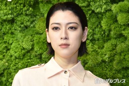 三吉彩花、ブラトップ姿で美くびれ大胆披露「引き締まっててカッコいい」「スタイルレベチ」と絶賛の声