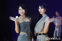 久保田海羽＆海音、肌見せスタイルで姉妹ランウェイ「遺伝子最強」「2人ともスタイルすごい」と話題【学生ランウェイ名古屋】 画像