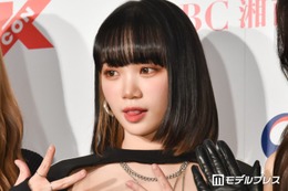 LE SSERAFIMチェウォン、スーパーロングヘア＆背中ざっくりドレス姿披露「大胆でセクシー」「破壊力すごい」と反響