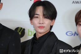 SEVENTEENジョンハン、兵役後の最新ビジュアルにファン騒然「仕上がりすごすぎ」「見惚れる」 画像