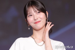 浜辺美波、7年越し2度目の「ジュエリーベストドレッサー賞」下半期の目標は「まずは大河ドラマを全うして」【第37回 日本ジュエリーベストドレッサー賞】 画像