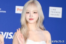 IVEリズ、美肩輝くベアトップドレス姿に絶賛の声「リアルプリンセス」「鎖骨くっきりで綺麗」