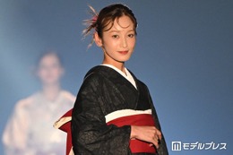 西山茉希、10年ぶり「TGC」登場 地元・新潟で上品な着物の着こなし「死ぬほど緊張しました」【TGC新潟2026】 画像