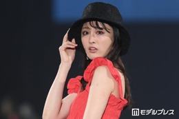 大友花恋、現在と幼少期ショットの比較ショット公開「面影ある」「すでに完成してる」と話題 画像
