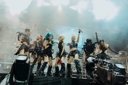 XG、フジロックフェティバル初出演 バンドスタイルによる圧巻パフォーマンスで鮮烈インパクト残す