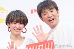 南明奈、息子への誕プレ選び中の仲良し夫婦ショット公開「ずっとラブラブで羨ましい」「素敵」の声 画像