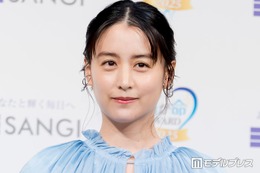 山本美月、ニューヨークでショーパンから美脚スラリ「脚が綺麗で憧れる」「自然体で素敵」の声 画像