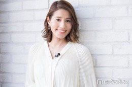 永島優美アナ、2歳娘とお揃いコーデでディズニー満喫「大きくなりましたね」「親子で脚が長い」の声 画像