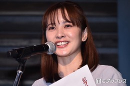 日テレ河出奈都美アナ、美脚際立つショーパン姿で推し活満喫「SUGAペンなんだ」「眩しすぎる」と反響 画像