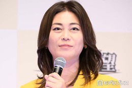 氷川きよし、へそ出しショット公開「ウエストが綺麗」「スタイルレベチ」と絶賛の声