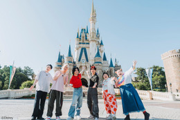 Mrs. GREEN APPLE「テレビ×ミセス」東京ディズニーリゾートでコラボイベント＆びしょ濡れアトラクション満喫 これからの夢語る貴重トークも