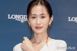 前田敦子、ウエディングドレス姿披露「透明感がすごい」「美しすぎる」