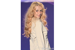 中島健人の妹役で話題の嵐莉菜、ハイトーンヘアに「お人形さんみたい」「異次元」と絶賛の声【TGC松山2026】