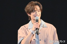 ACEes浮所飛貴「全員可愛い」アイドル全開で黄色い歓声 愛媛伝統工芸衣装で登場【TGC松山2026】