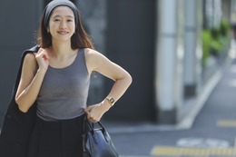 「四十肩に悩まされる私の頼れる存在に」45歳人気スタイリスト樋口かほりさんが壮絶な“オバ見え”肩コリケアから脱却できた「ただならぬタンクトップ」とは