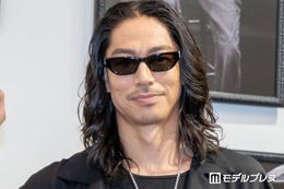 EXILE・AKIRA、“3児の父”HIROの変化明かす「9時には電話がつながらない」