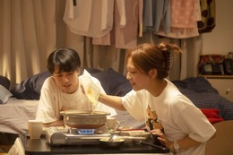 川口春奈“和”と高杉真宙“”将一”のかけがえのない愛の記憶と笑顔の日常捉える『ママがもうこの世界にいなくても　私の命の日記』