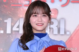 ＝LOVE高松瞳、秋服コーデで美脚スラリ「スタイル抜群で憧れる」「ミニ丈が似合う」とファン絶賛 画像