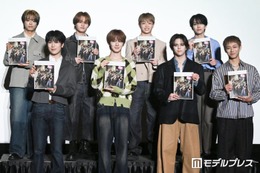 MAZZEL、写真集ロケ地・タイでのハプニングとは「大量に届いてしまって」【1st photobook with ZEAL】