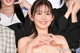 久間田琳加、美スタイル際立つタイトワンピ姿に反響「腰の位置が高い」「上品で見惚れる」と反響 画像