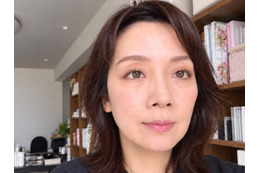 【40・50代】長井かおりさんの「ブラシを濡らす」アイメイク技がすごすぎ！「盛らずに」目元が若返るテク