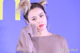 Chara、“35年前”デビュー当時の写真公開「今も昔も変わらず素敵」「貴重」と注目集まる