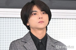 timelesz佐藤勝利、猪俣周杜の逮捕受け涙目で謝罪「今日、言葉でお伝えするだけで信頼を取り戻せるとは思っておりません」