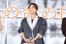 川口春奈、将一さんのサプライズ手紙に感無量『ママがもうこの世界にいなくても　私の命の日記』公開前夜舞台挨拶