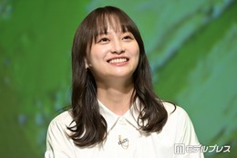 影山優佳「初の大阪観光」街中満喫ショット公開「変装なしでバレないの？」「オーラすごい」の声