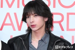 STARGLOW・ADAM、黒髪→金髪に劇的イメチェン「おとぎ話の王子様みたい」「ビジュアル最強」と絶賛の声