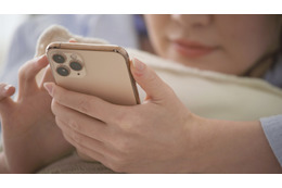 【衝撃】スマホの長時間の使用も関係!? 皮膚科医が明かす「ハンドクリームを塗っても治らない手荒れ」の意外な原因