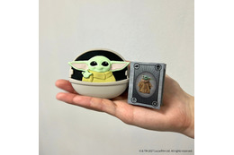 手のひらサイズとグローグーのチャームケース付き！「STARWARS マンダロリアン アクセサリーBOOK GROGU」予約受付中
