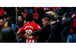 D・コスタ、ファンと得点を喜んで退場…シメオネ監督はどう思った？ 画像