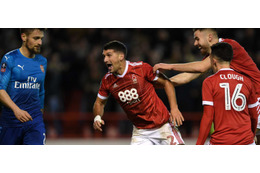 アーセナル戦で2ゴールの2部DF、「犬」は飼えず 画像