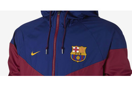 コウチーニョが着たV字ジャケット、バルセロナの17-18「ウィンドランナー」 画像