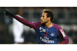 PSGネイマール、練習でやった「変態的股抜き」がすごい！ 画像