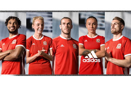 エンブレムの「赤い竜」が力強い！ウェールズ代表の2018新ユニフォーム 画像